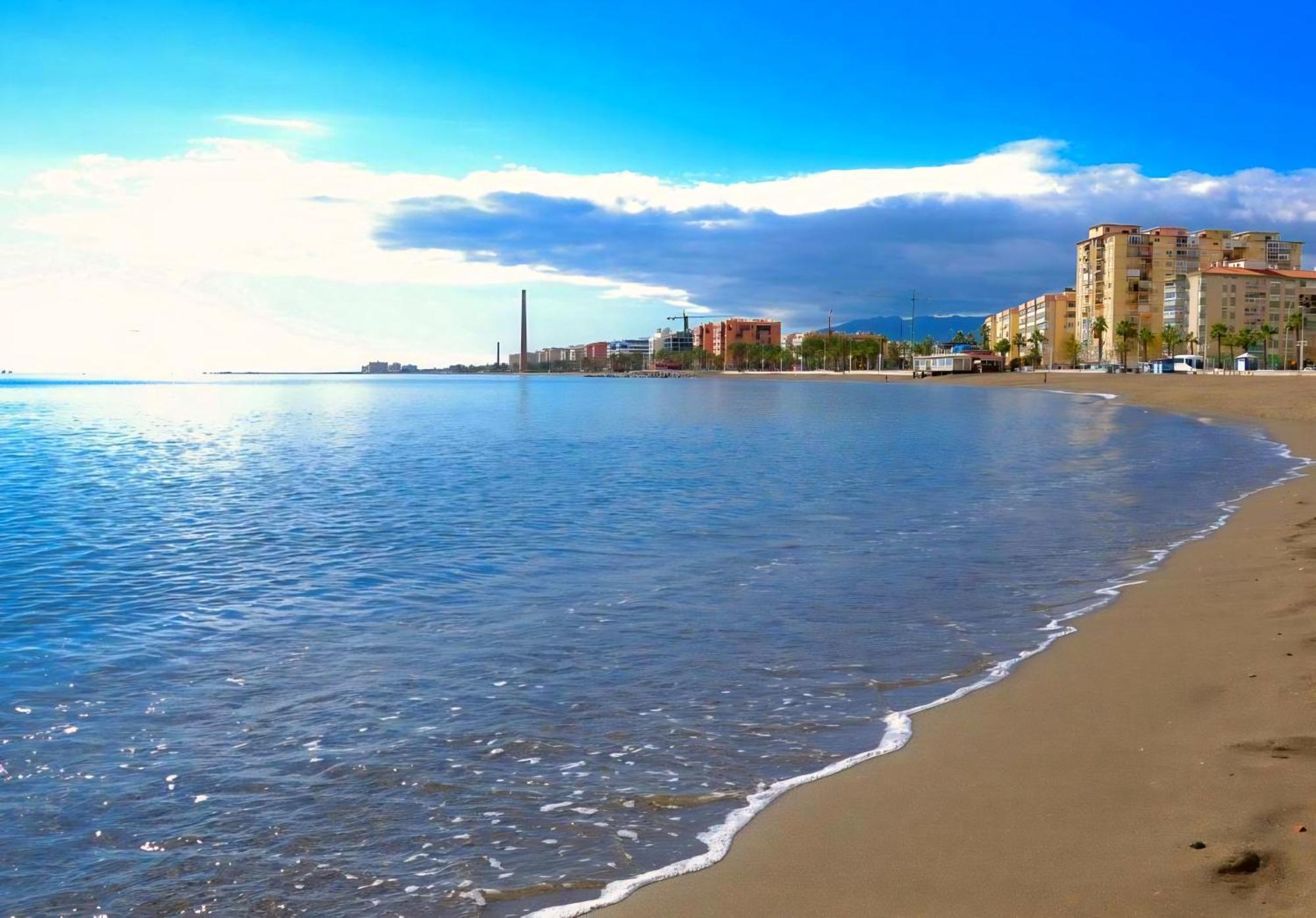 Duplex Huelin II & Beach Malaga Bagian luar foto